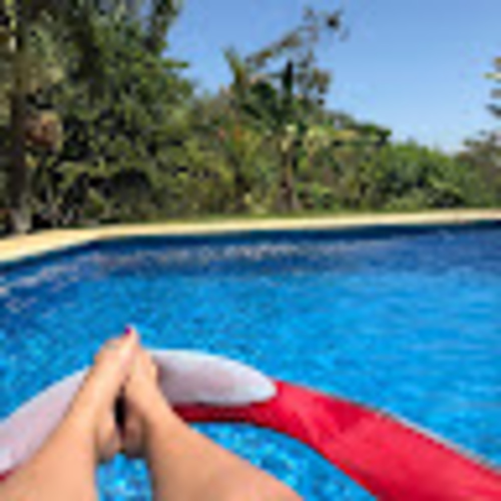 Meet your Posher, Carrie